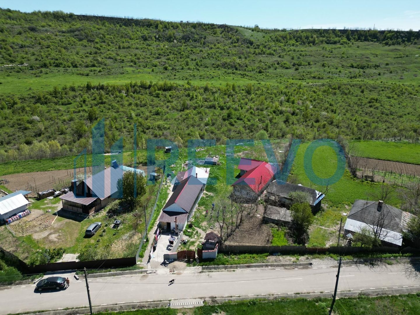 Casă Sat. Drăgești, Comuna Dămienști - Poză 2