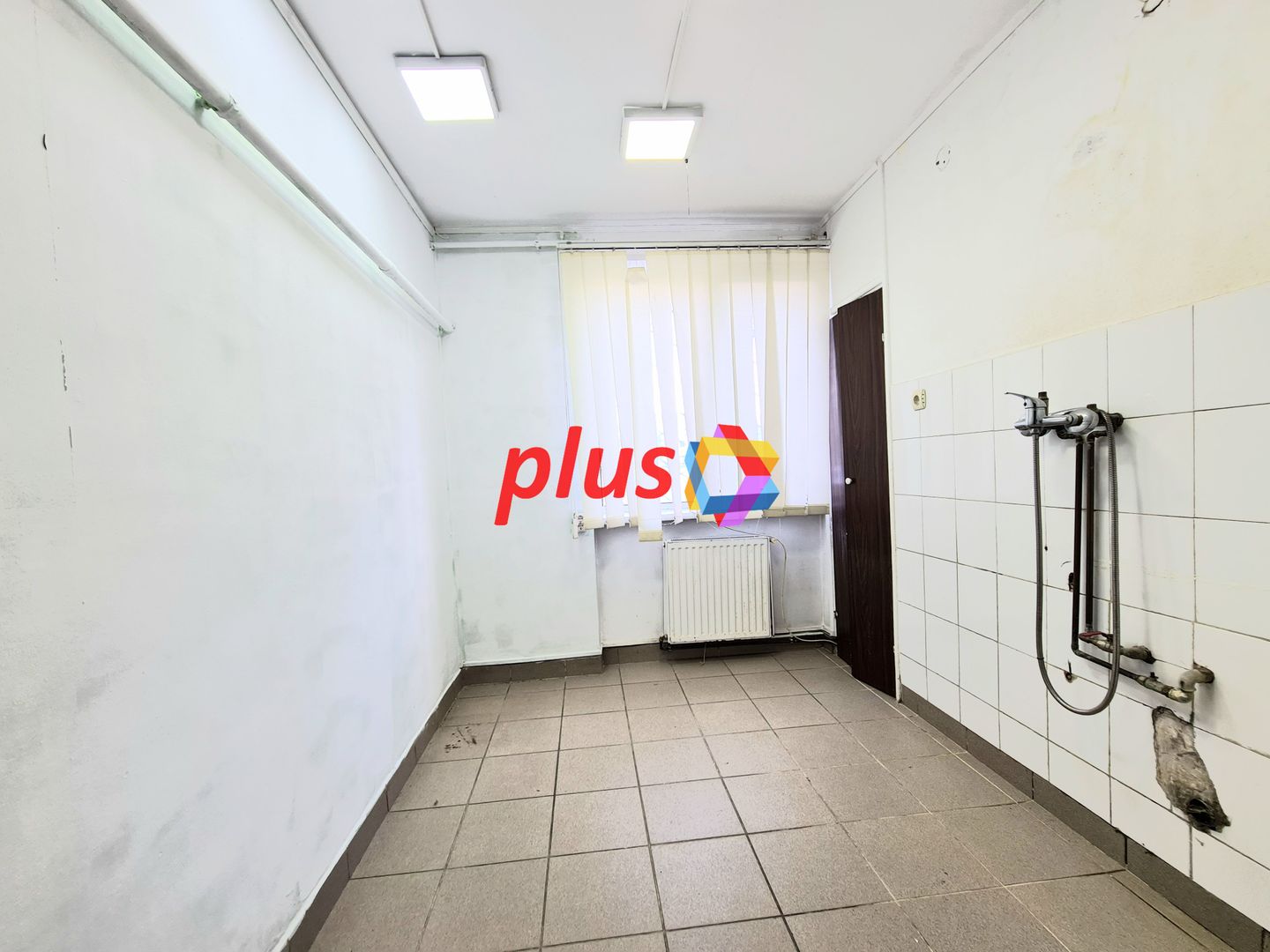 Spatiu comercial de închiriat cu vad Brașov - 55 mp # plus-imo.ro - Poză 6