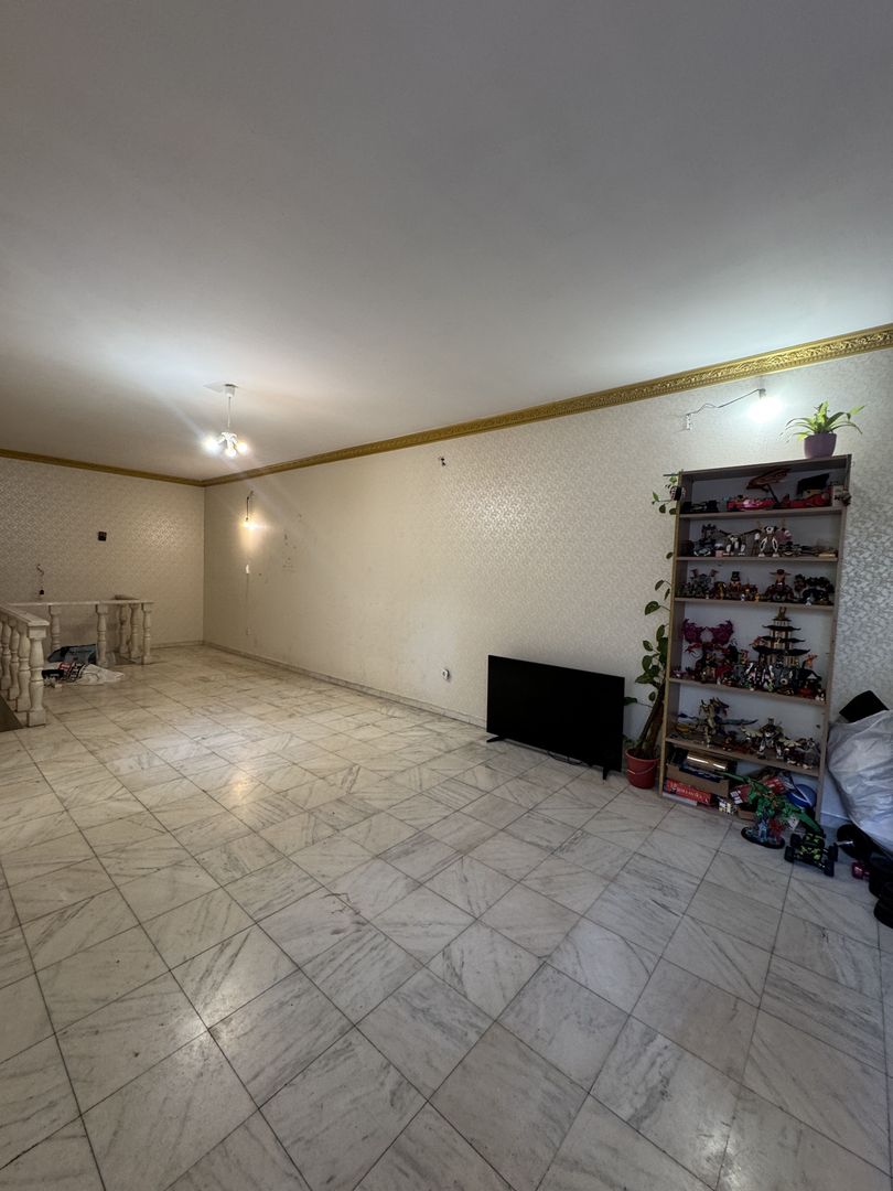 Casa Curte Proprie- Gara de Nord/ Victoriei - Poză 2