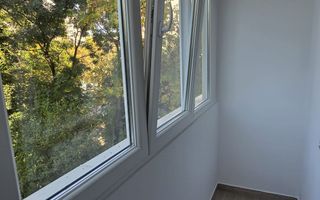 Apartament cu 4 camere in zona Lacul Tei - Bloc Reabilitat - Poză 10