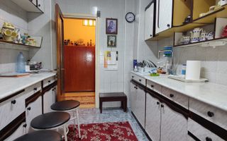 COMISION 0 | 4 camere Superb | Metrou Crangasi | Bloc 1986 - Poză 4