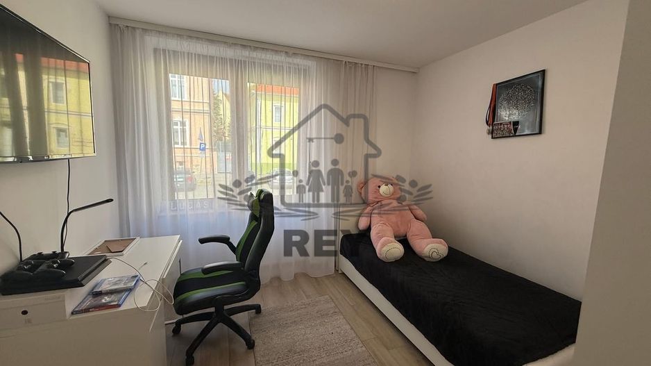 Apartament spațios la parter de casă – zona Turnișor, Sibiu - Poză 7