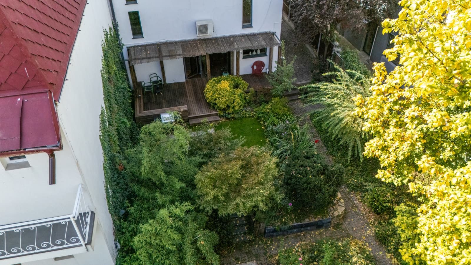 Vila unica de vanzare, gradina matura si vedere la Lac, in zona Tei - Poză 25