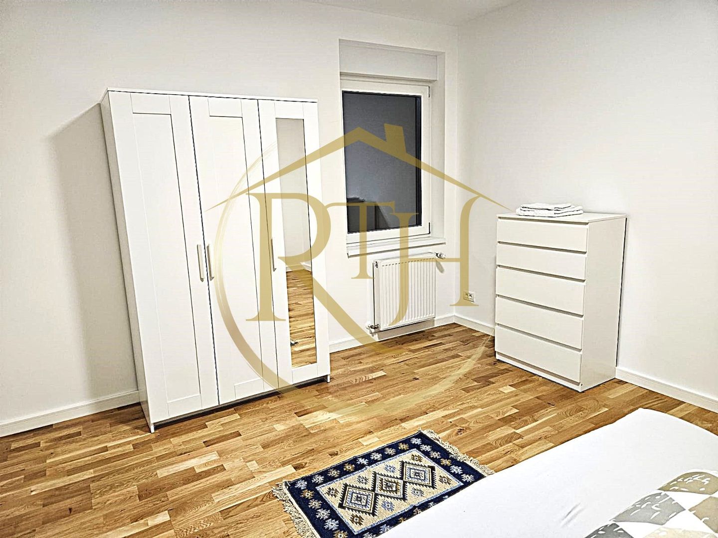 Duplex modern cu 4 camere de închiriat în Moșnița Veche in cartier Serena - Poză 12