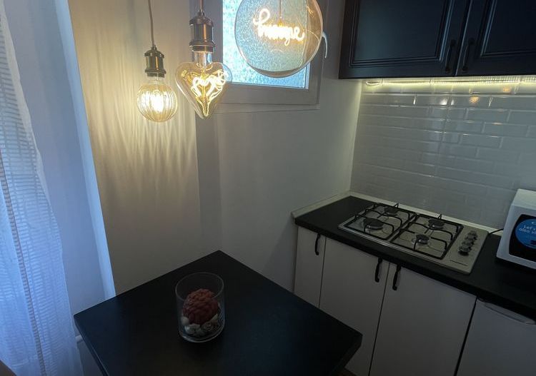 Închiriez  garsonieră modernă Piața Alba Iulia - Poză 5