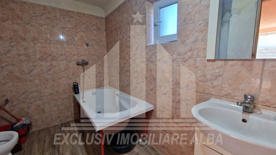 Casa de vanzare | 110 mp | 650 mp teren | Sebes-Petresti - Poză 9