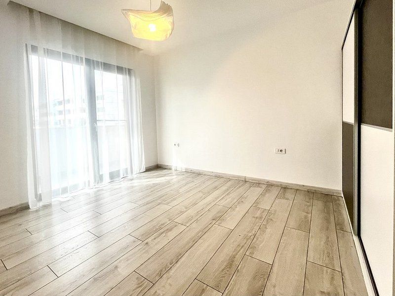Apartament 3 camere, spațios si modern, terasa 20 mp, la intrare in Dumbrăvița - Poză 11