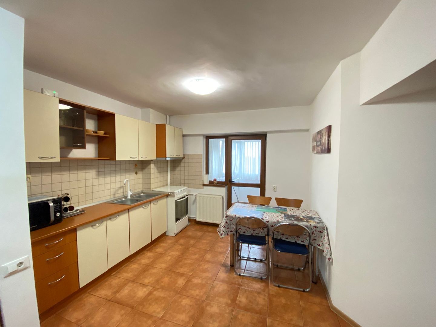 Apartament de închiriat – 2 camere | TINERETULUI V8 - Poză 8