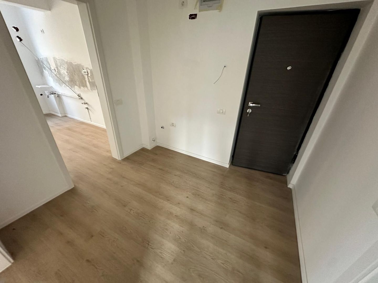 AP. 2 CAMERE, ACTE GATA, MUTARE IMEDIATA, LOC PARCARE, COMISION 0% - Poză 9