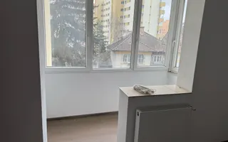 Apartament 3 camere de inchiriat | nemobilat, neutilat | langaDoboz - Poză 17