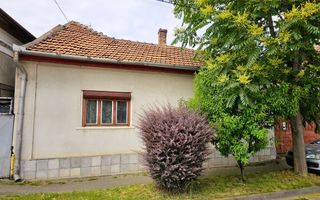 Casa veche, 5 camere, 287 mp teren, zona Prefectura. Necesita renovare - Poză 1