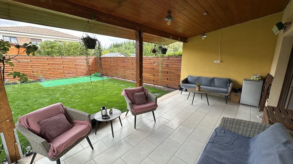 Duplex cu 5 camere de vanzare  în zona Aradului - Poză 2