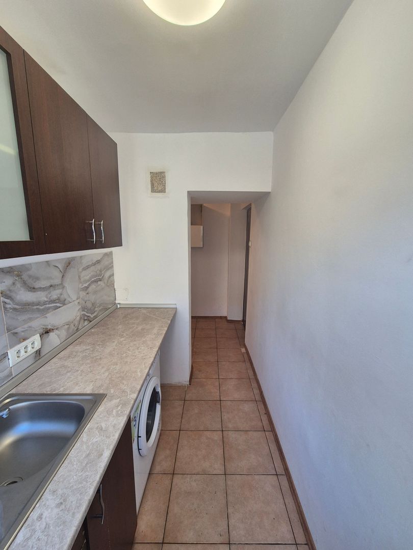 Închiriez apartament 1 camera etajul.1 - Poză 10