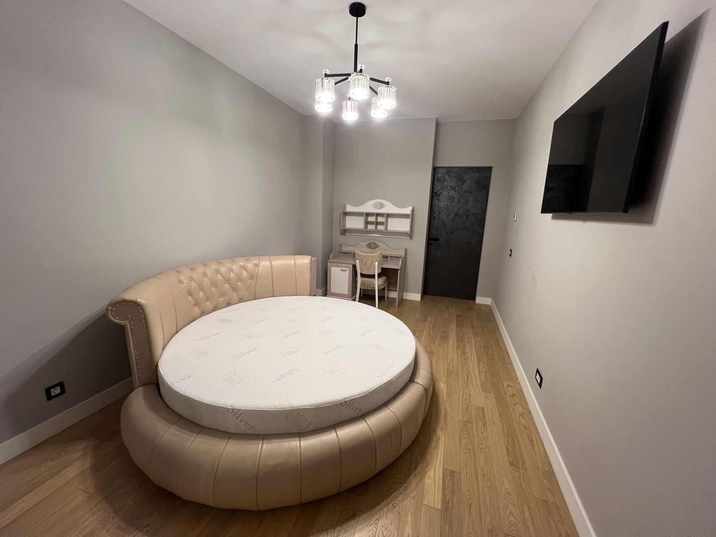 5 camere Lux Rahmaninov Residence vedere Parc Verdi - Poză 21