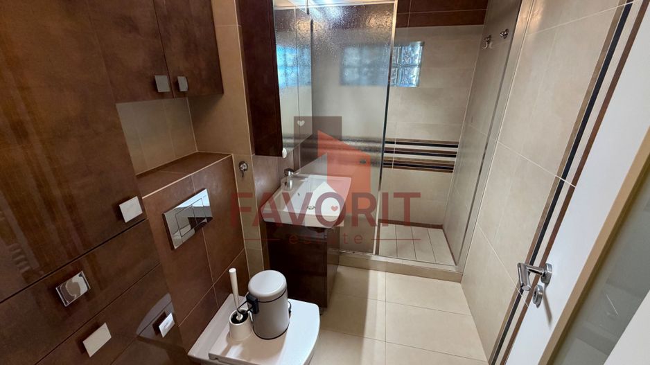 Etaj 2. Disponibil imediat. Garaj. Pozitie excelenta - Poză 18