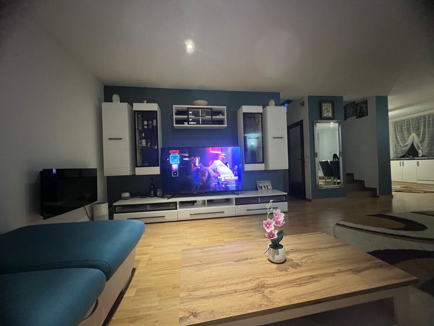 Casă spațioasă cu piscină, de vânzare în Simeria - Poză 12