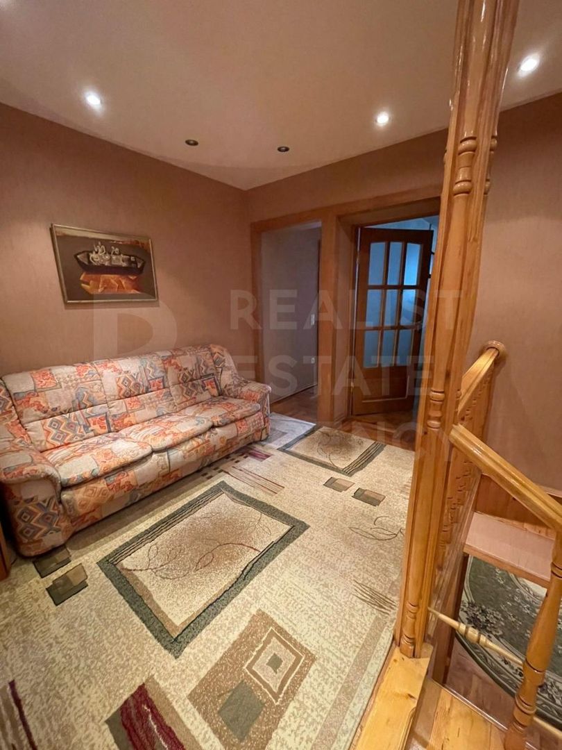 Chirie, apartament, 4 camere str. 31 August 1989, Centru - Poză 3