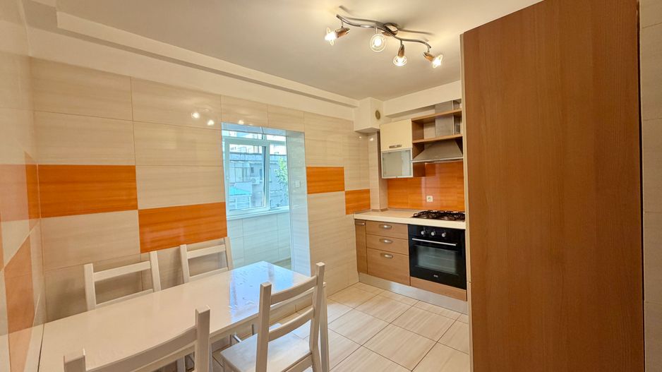 Apartament 3 camere decomandat – zona Teatrului Masca,/Bd. Uverturii - Poză 10