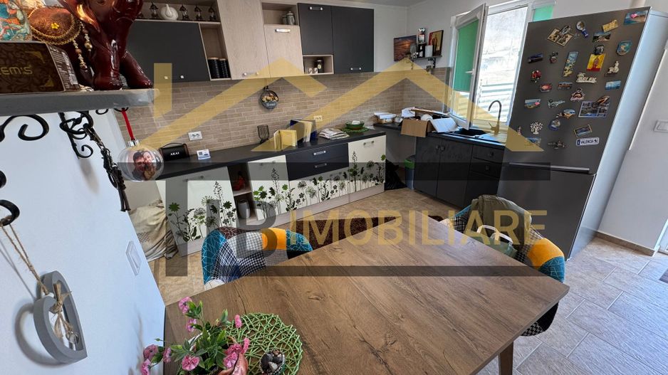 Casa cu 3 camere, 100mp, Zona Tofalau - Poză 8