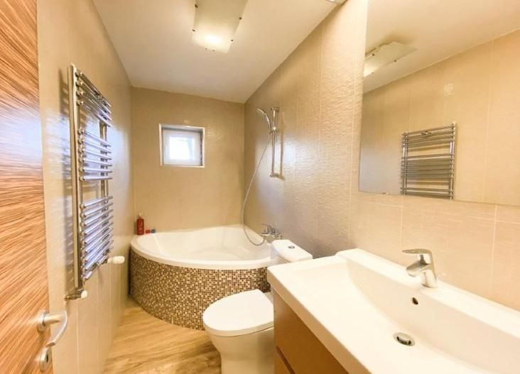 Apartament 3 camere -Camera de comert - Poză 11