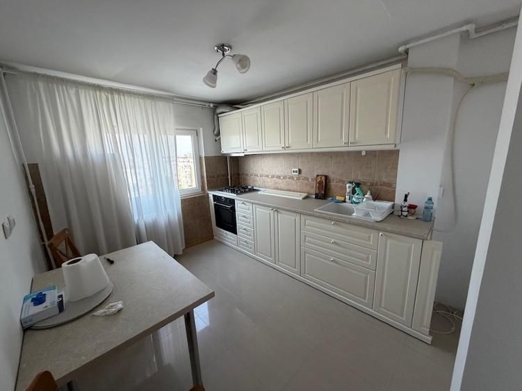 Vanzare Apartament 3 camere, 70 mp, etaj 10/11,  parcare ADP – Sebastian - Poză 1