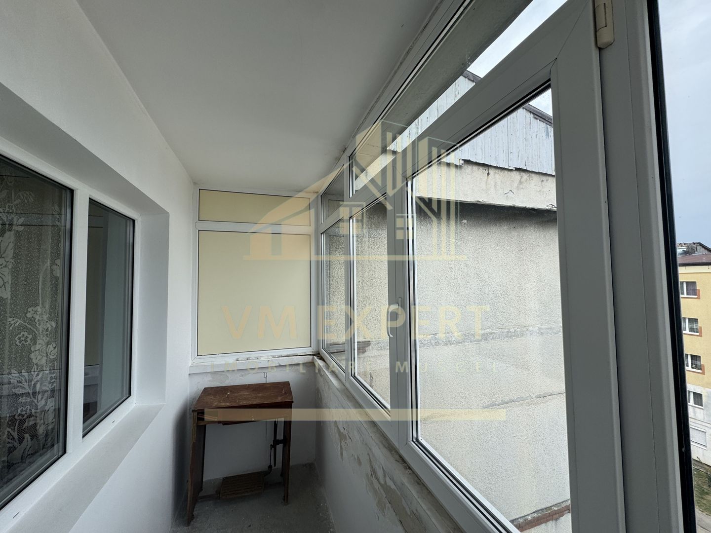 APARTAMENT 2 CAMERE 2 BALCOANE ETAJ 4 GRUI CAMPULUNG - Poză 12