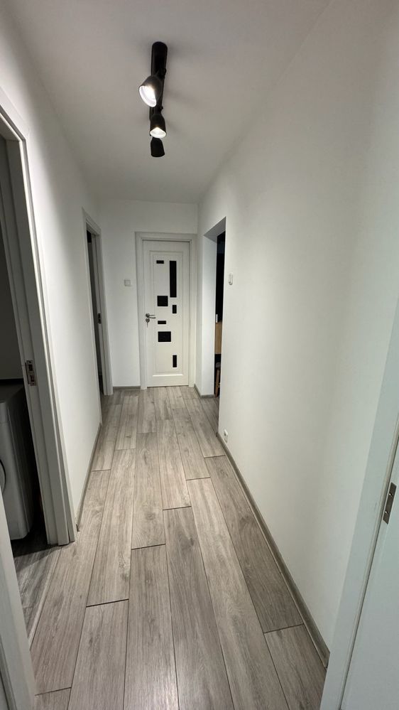 Piata Doina | 3 Camere | Etaj 3 | Garaj & Boxă | - Poză 7