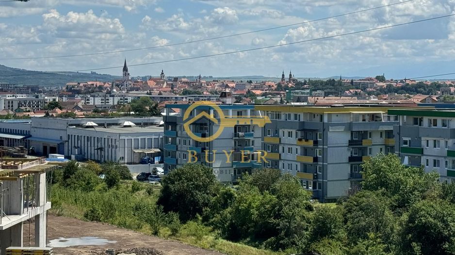 Penthouse cu 3 cam si terasa 32mp- bloc cu lift, boxa la subsol - Poză 4