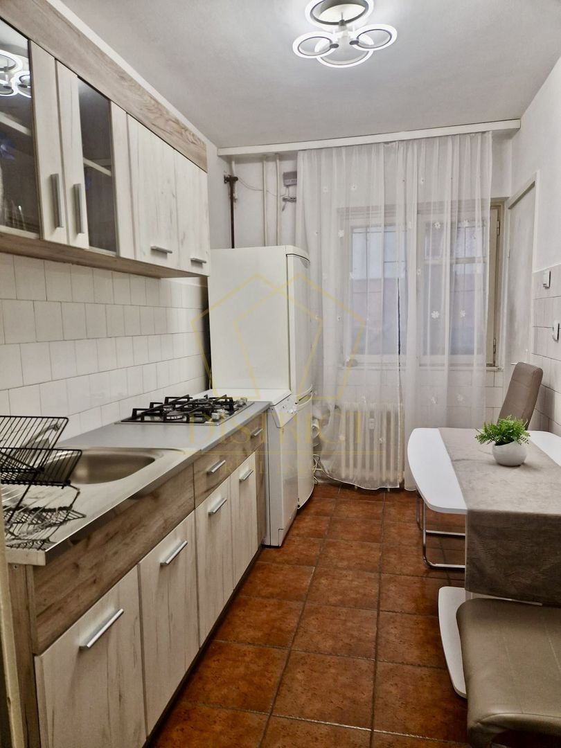 Apartament spațios cu 2 camere | Parter înalt | Girocului - Poză 1
