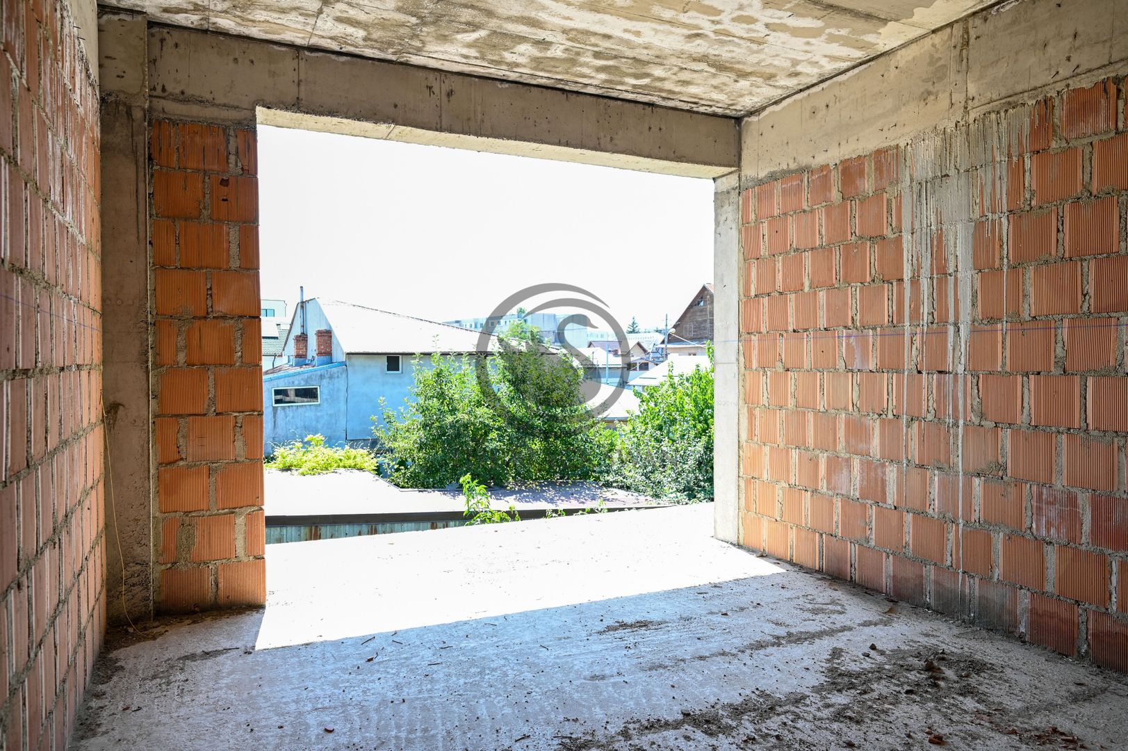 Casa la rosu de vanzare I Moderna I Zona Centrala - Ploiesti - Poză 17