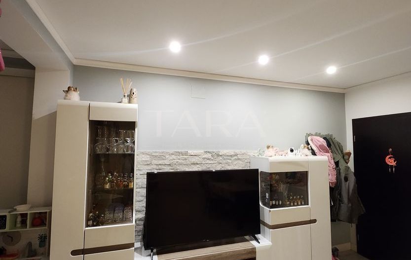 Apartament 3 camere – 93 mp + 2 balcoane – zona Florilor, Florești. - Poză 3