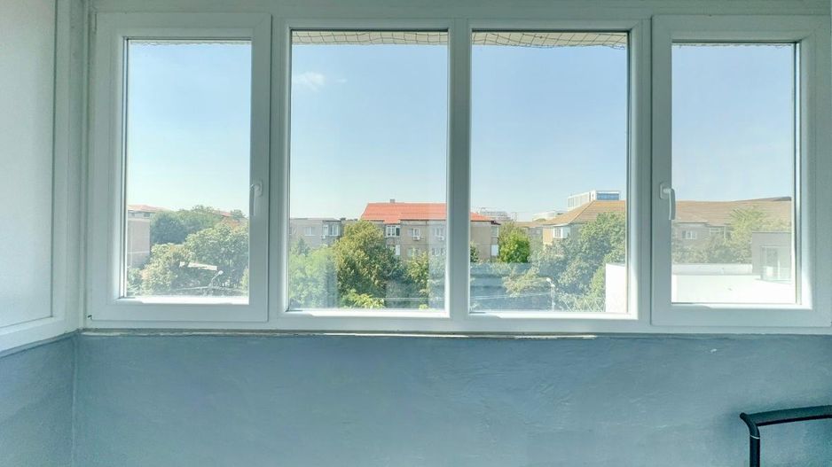 Apartament cu 3 camere de vânzare în zona Aradului - Poză 1