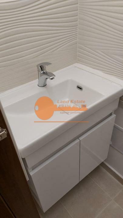 Apartament cu 3 camere in zona Crangasi - Poză 14