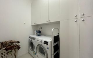 Apartament lux,  prima inchiriere-  4 camere + 2 locuri parcare - Poză 16