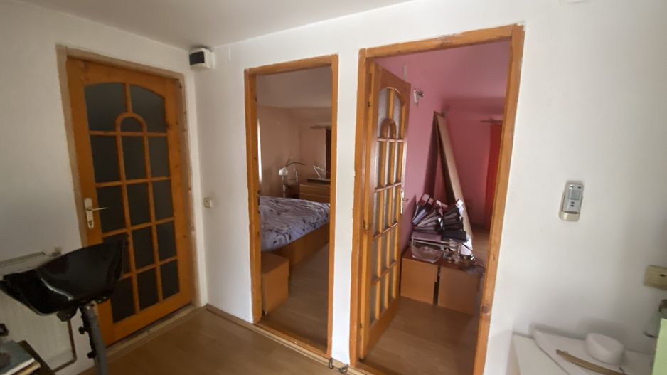 Casa cu 2 corpuri de clădire - Poză 11