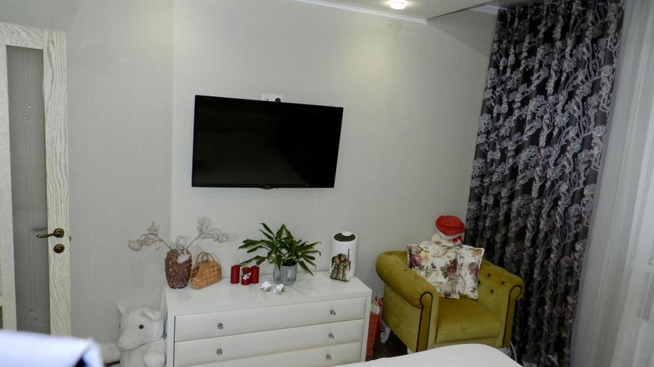 Apartament cu două dormitoare și living comasat cu bucătărie - Poză 12