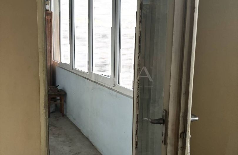 Apartament cu 4 camere, zona Sala Polivalentă - Poză 11