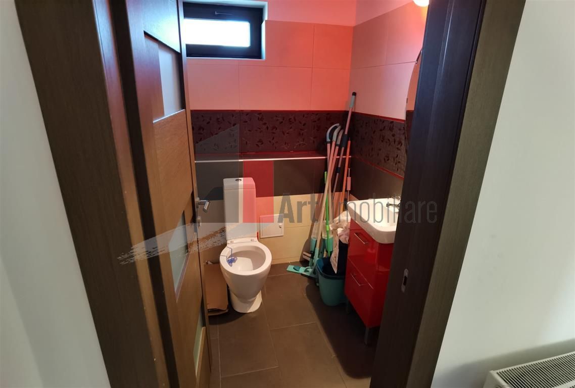 VIla 11 Camere Cernica - Poză 15