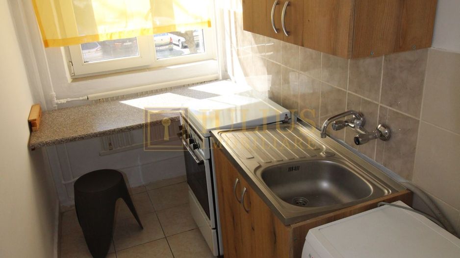 2 camere, vis a vis de Spitalul Judetean, ideal pentru doctori sau studenti - Poză 5