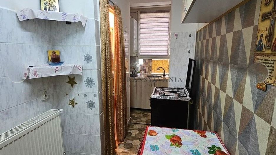 Apartament 2 camere, decomandat - Poză 7