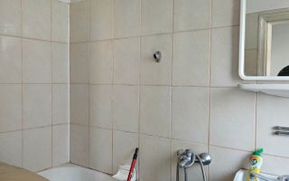 Casa individuala Sacele, 67 mp + 40 mp garaj + 515 mp curte - Poză 5