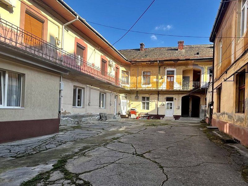 Apartament cu 2 camere, renovat si personalizat, in zona Centrala - Piața Traian - Poză 15