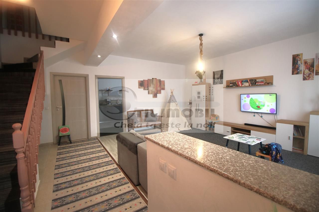 VILA DUPLEX 4 CAMERE  2 BAI  HORPAZ STATIE TRANSPORT PUBLIC 250 METRI - Poză 5