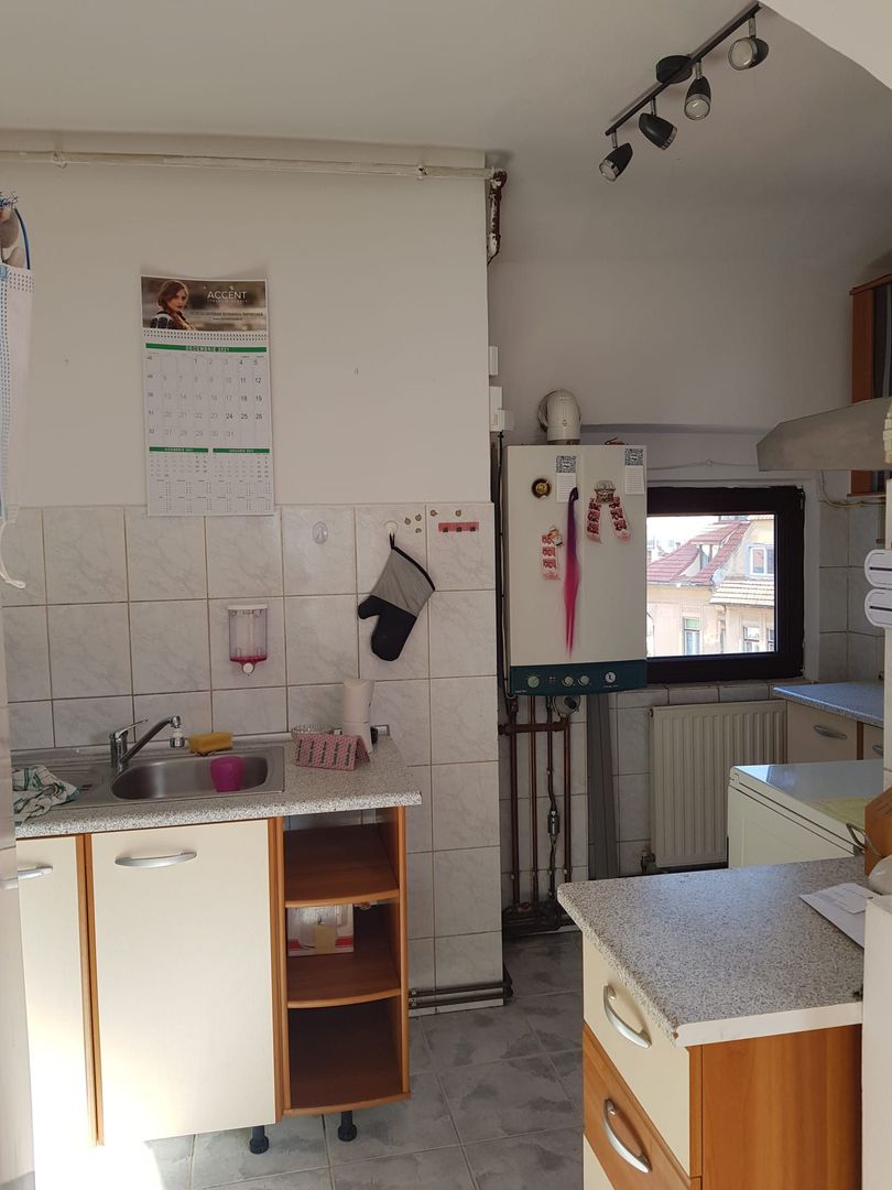 Vanzare Apartament in casa 4 Patria - Poză 4