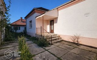 Casa cu 2 corpuri de cladire, Lipova - Poză 2