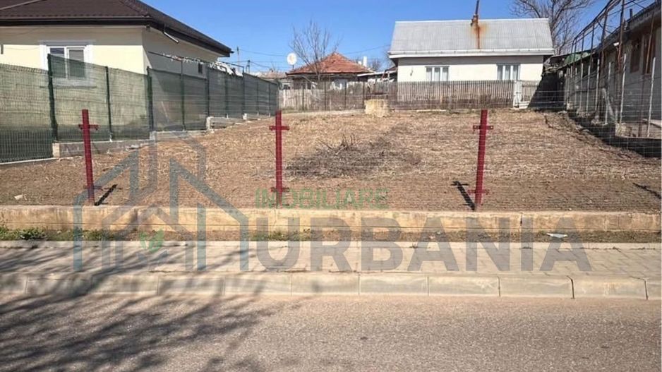 Teren intravilan de vanzare in Targu Frumos, aproape de Scoala Ion Creanga - Poză 1