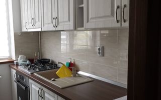 Garsonieră decomandată mobilată/ utilată , zona Tractoru' Coresi - Poză 3