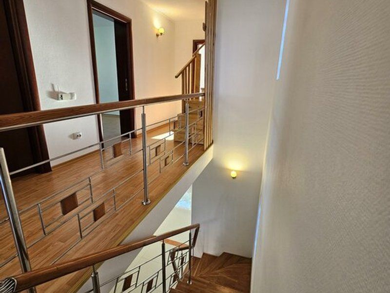 NOU! Vila deosebita, verdeata , intimitate , confort,  Parc Bazilescu - Poză 13