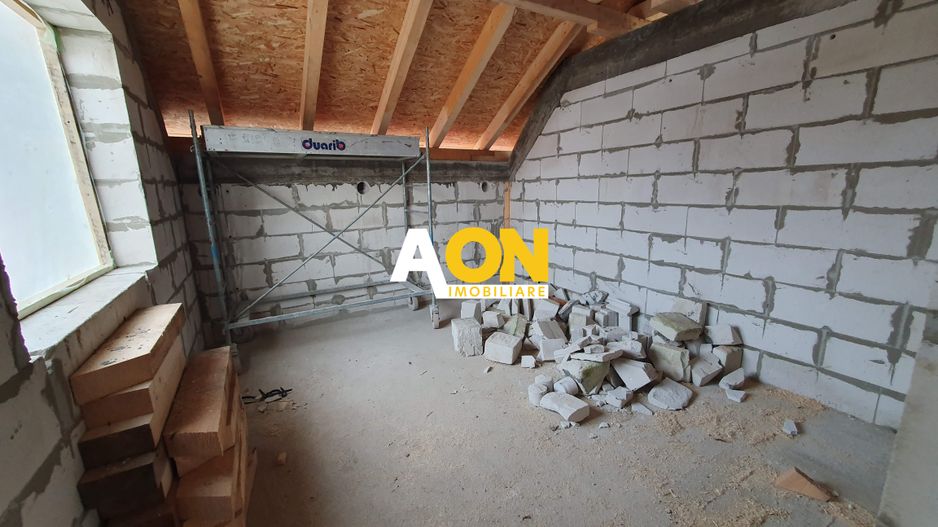 Casa semifinisata, 5 camere, 500 mp teren, Ciugud - Poză 11