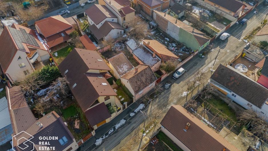Casa individuala, Zona excelenta Micalaca, strada Abrud - Poză 3